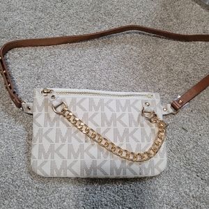 Michael Kors wristlet